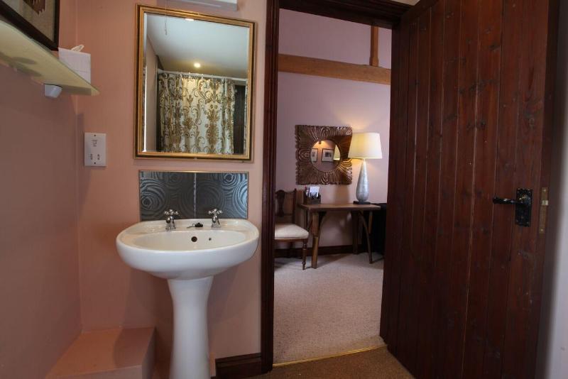 Cornfields Hotel & Restaurant image