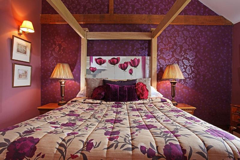Cornfields Hotel & Restaurant image