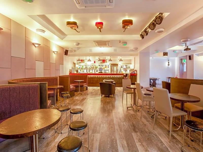 Padarn Hotel image