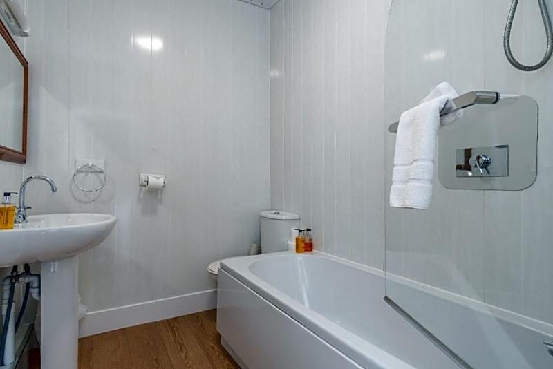 Padarn Hotel image