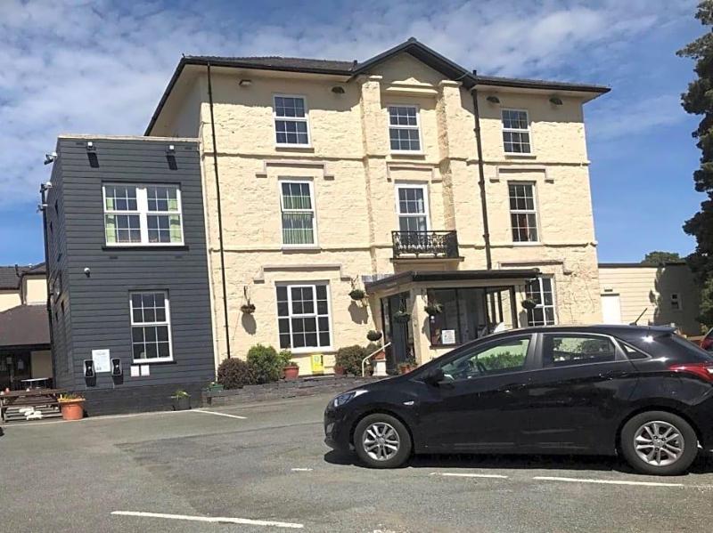 Padarn Hotel image