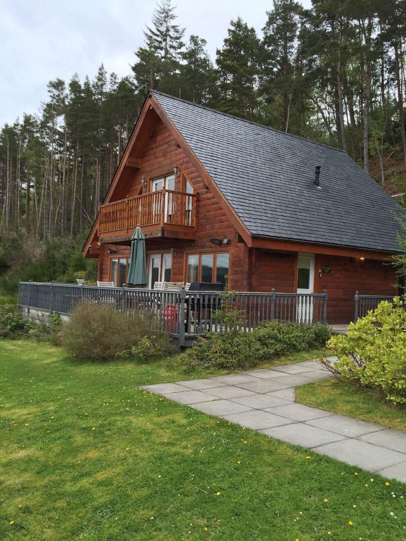 Lodges On Loch Ness image