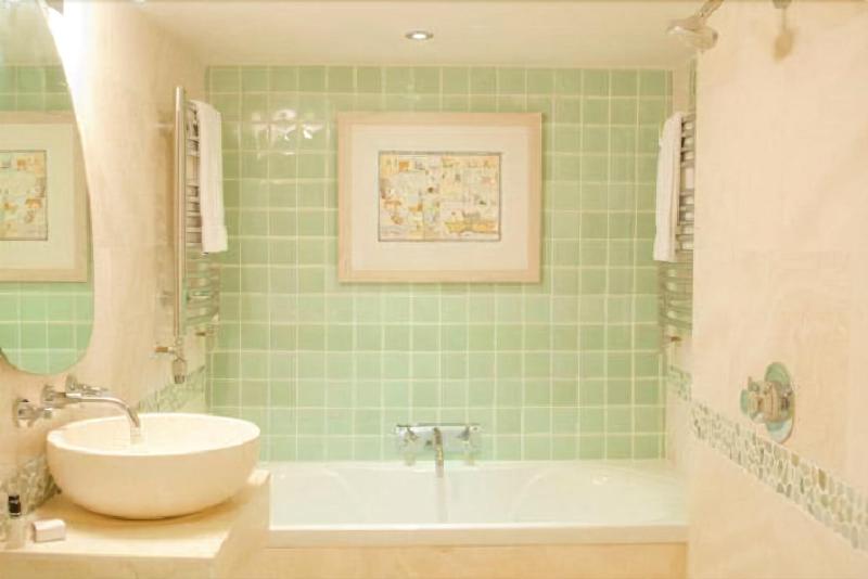 Swan House image