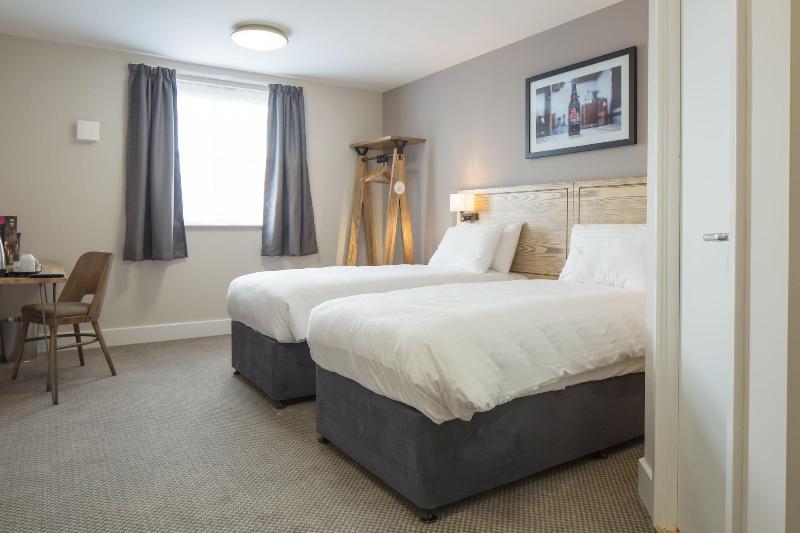 Green Lodge, Wirral by Marston's Inns image