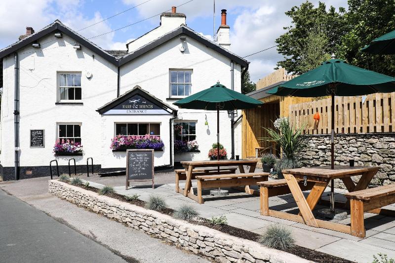Hare & Hounds image