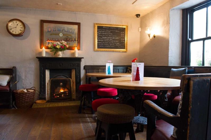 Hare & Hounds image
