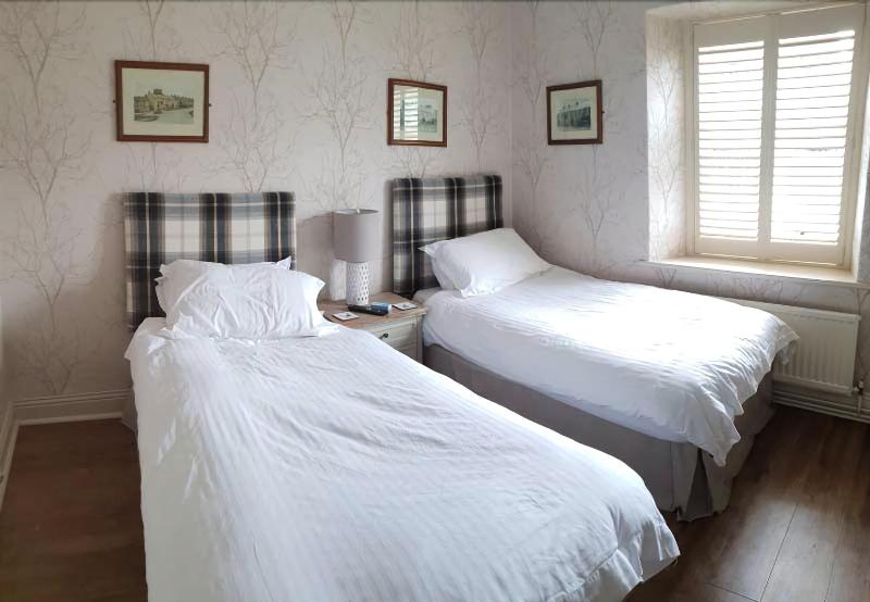 Queen Catherine Hotel image