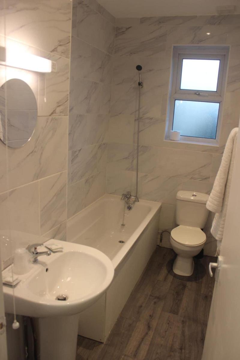 Corona Hotel Sheffield Meadowhall image