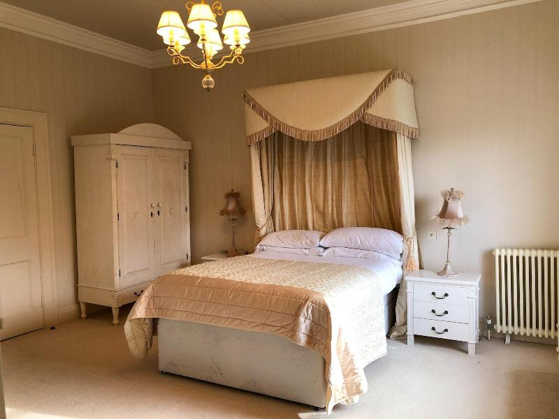 Netley Hall image