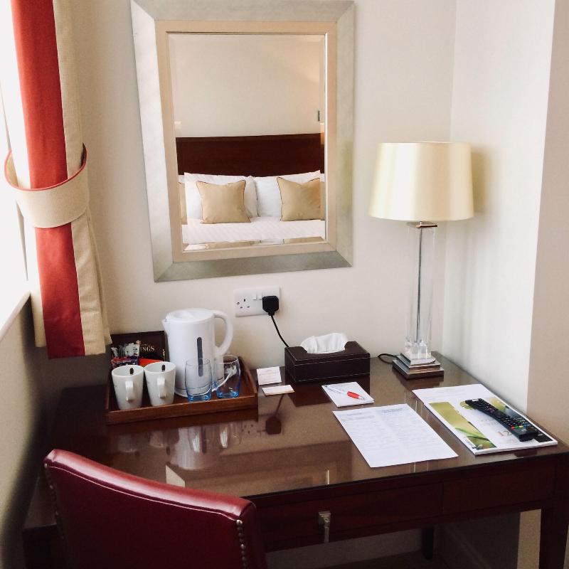 Kings Park Hotel image