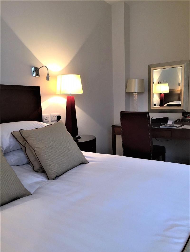 Kings Park Hotel image