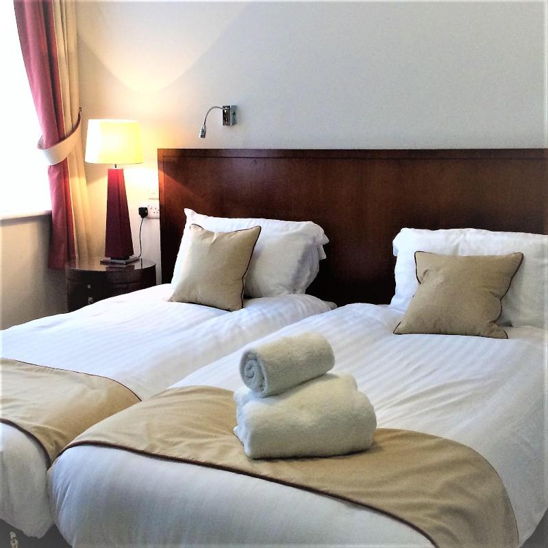 Kings Park Hotel image
