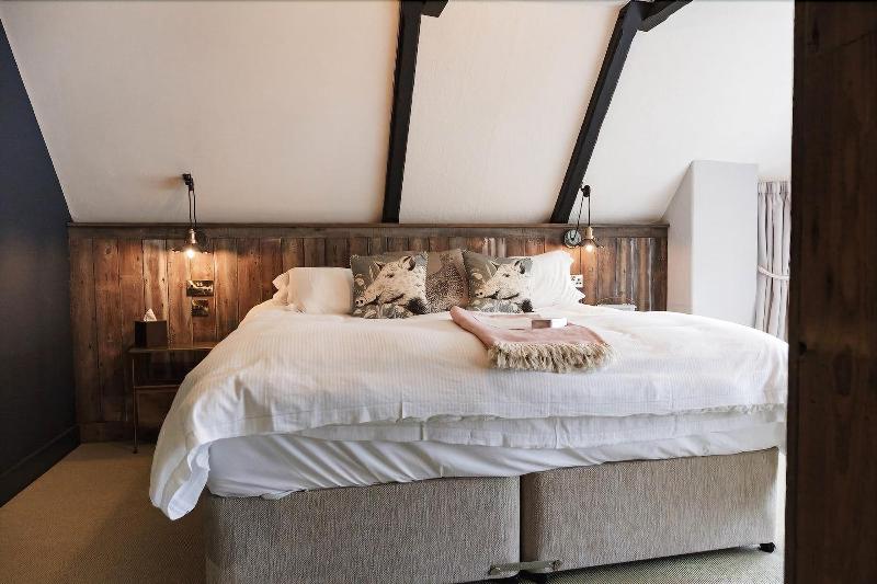 Castle Inn image