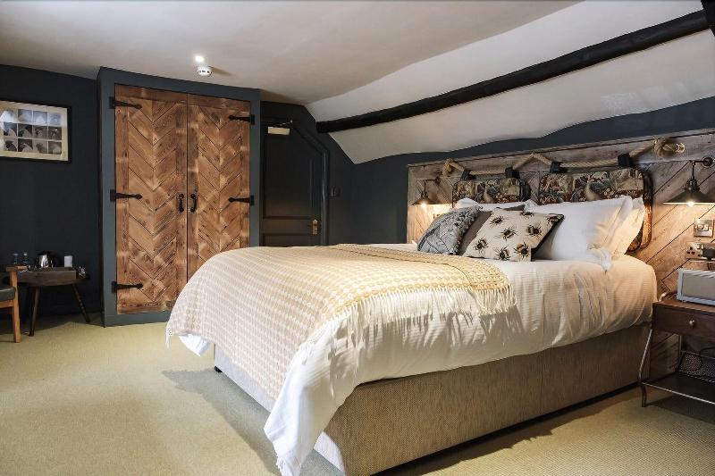 Castle Inn image