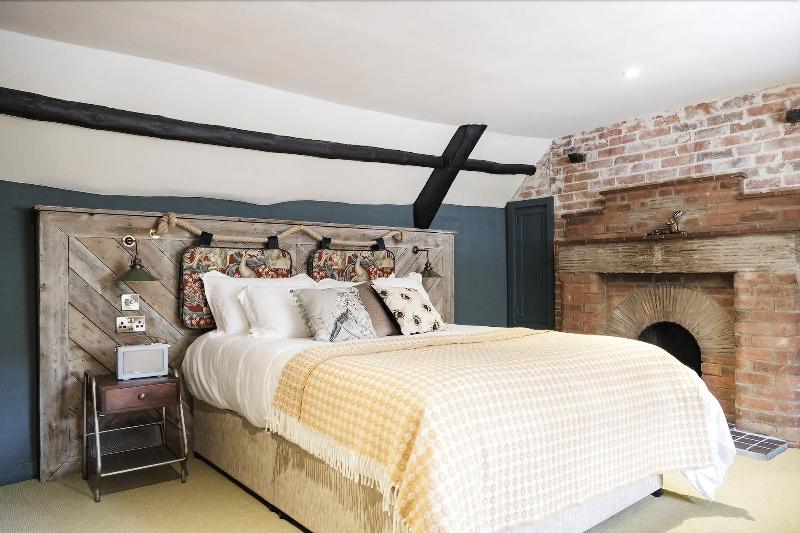 Castle Inn image