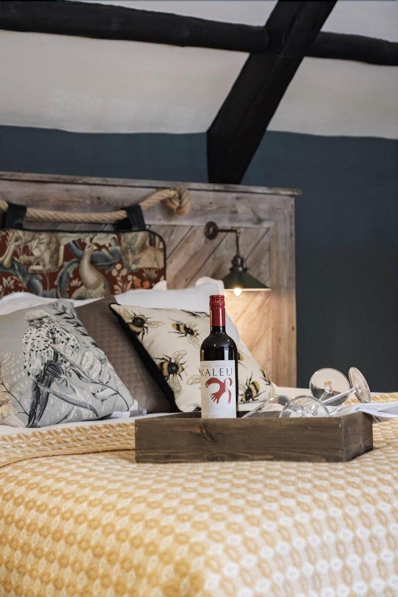 Castle Inn image