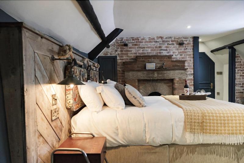 Castle Inn image