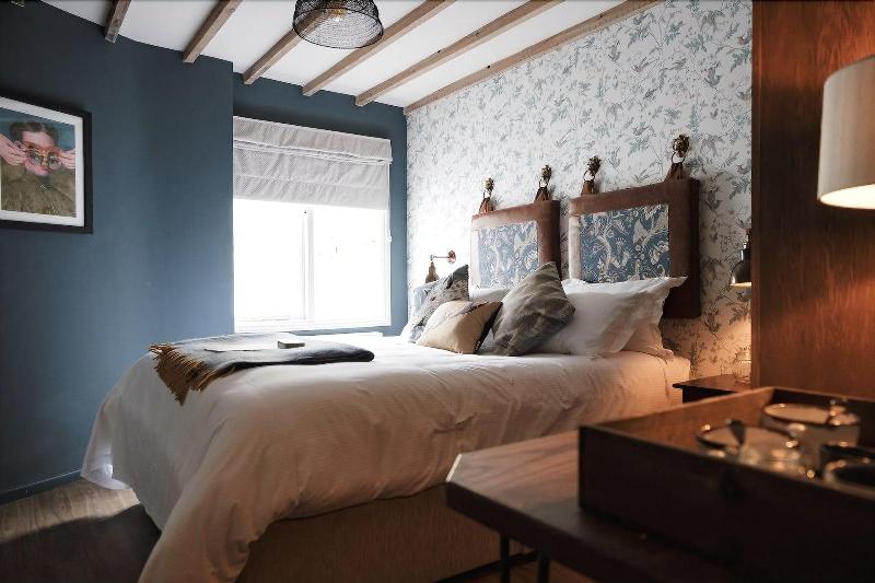 Castle Inn image