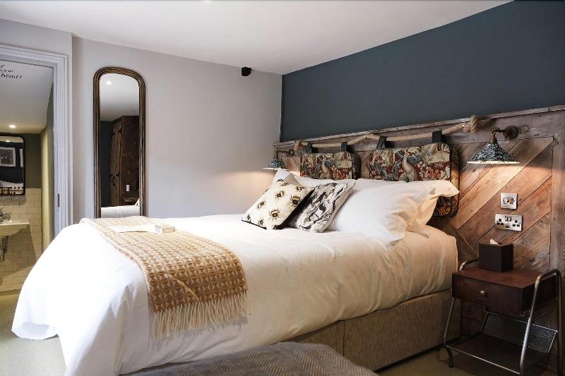 Castle Inn image