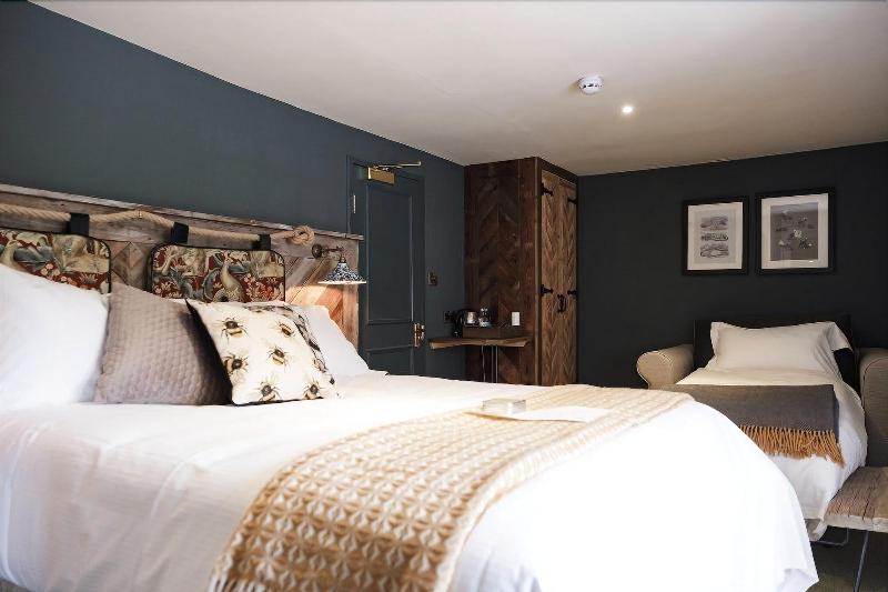 Castle Inn image