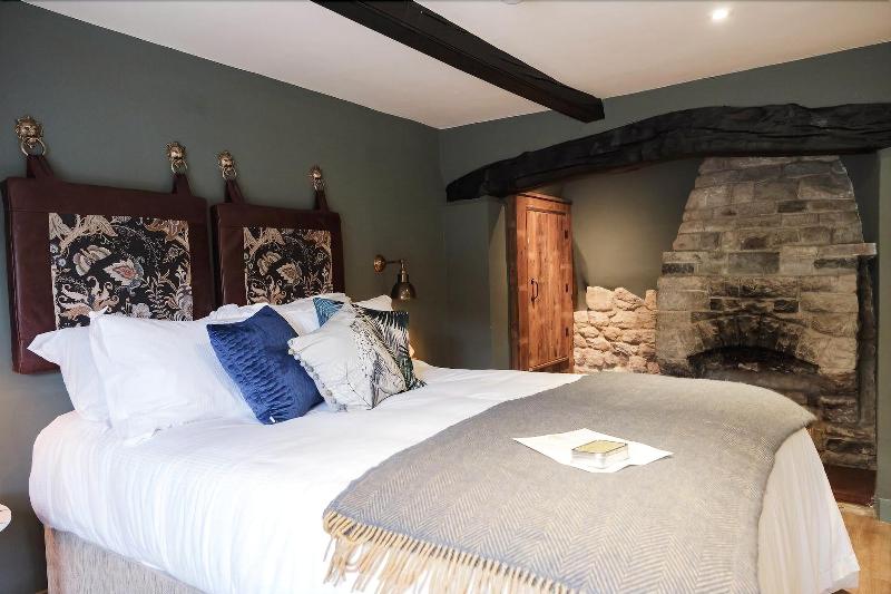 Castle Inn image