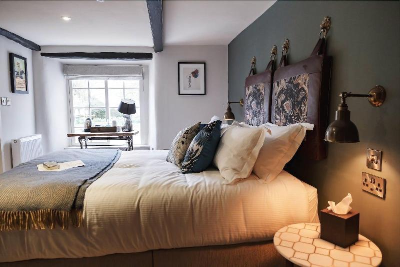 Castle Inn image