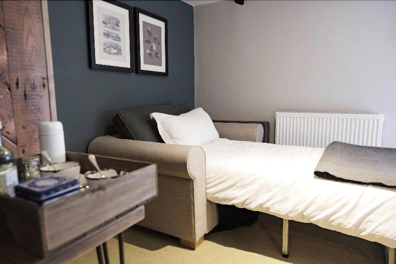 Castle Inn image