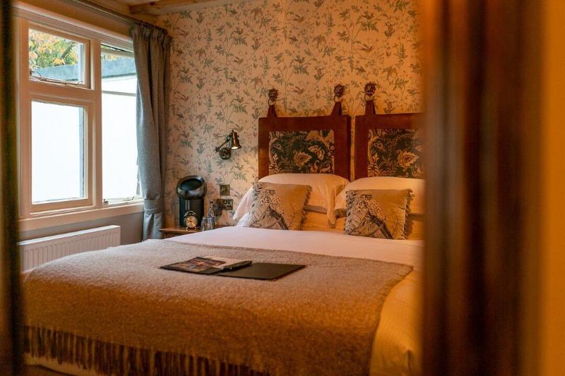 Castle Inn image