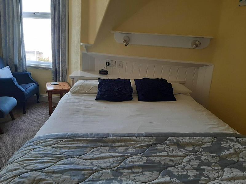 The Beaches Family B&B image