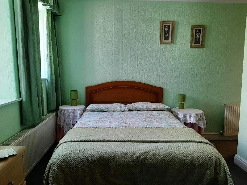 The Beaches Family B&B image