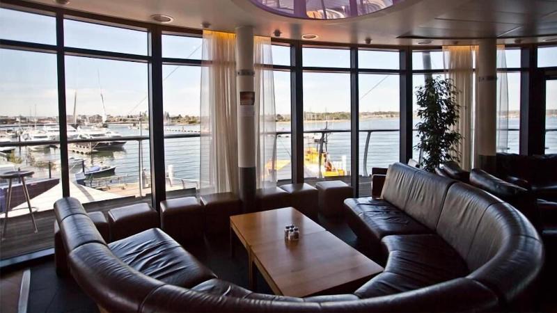 Rnli College image