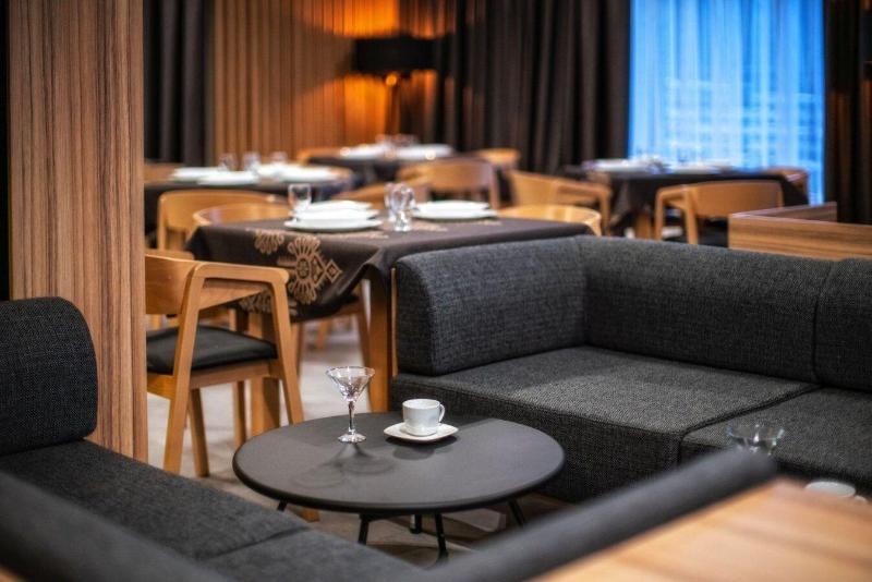 Hotel Korona Tatr image
