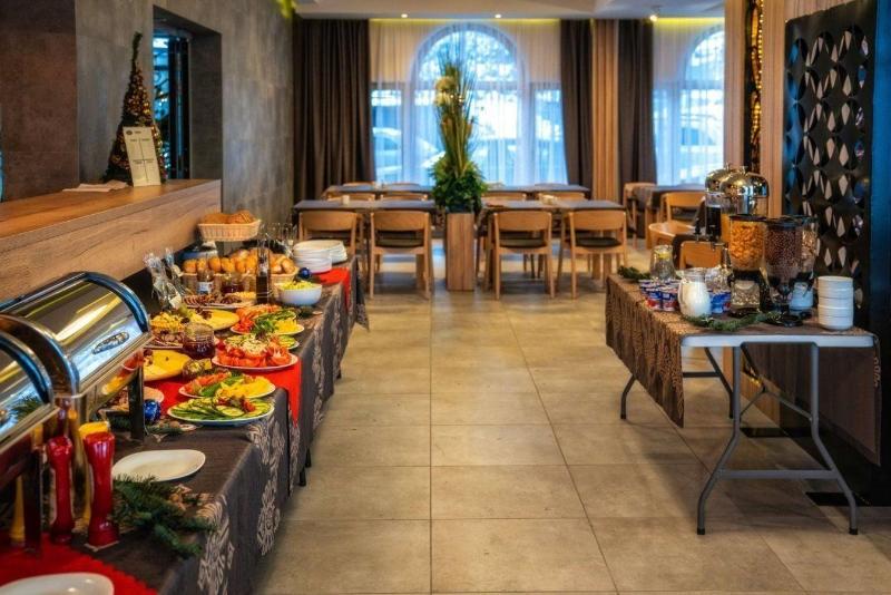Hotel Korona Tatr image