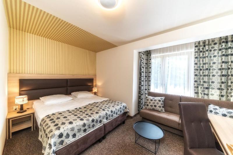 Hotel Korona Tatr image