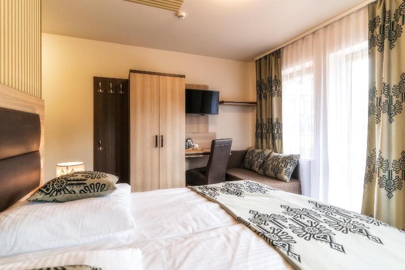 Hotel Korona Tatr image