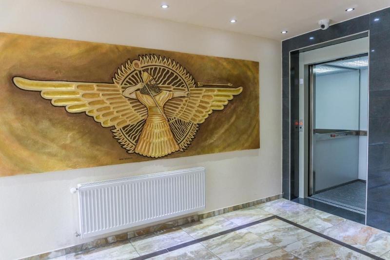Hotel Babylon image