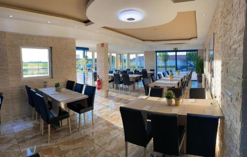 Hotel Babylon image