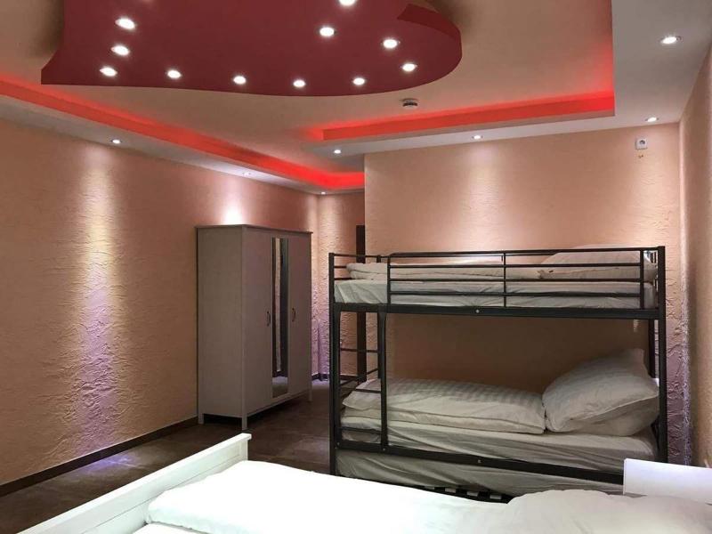 Hotel Babylon image