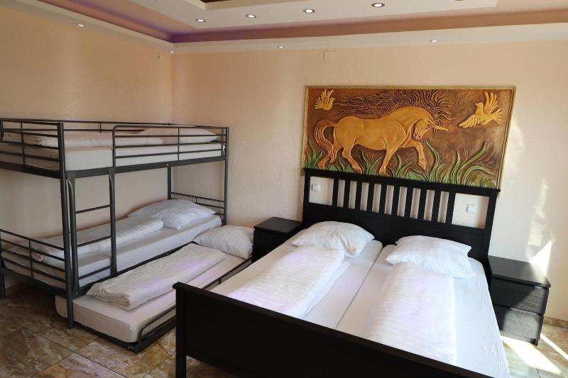 Hotel Babylon image