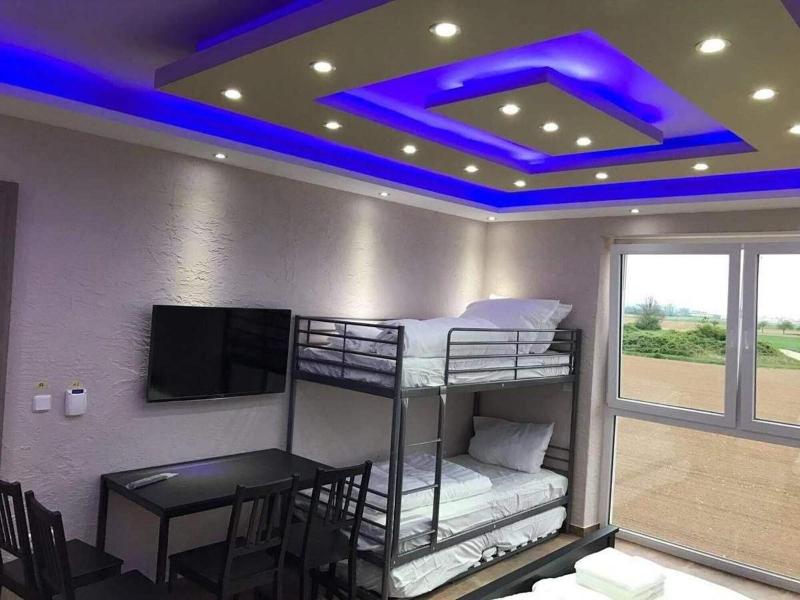 Hotel Babylon image