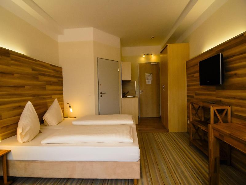 Petul Apart Hotel City image
