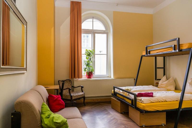Opera Hostel image