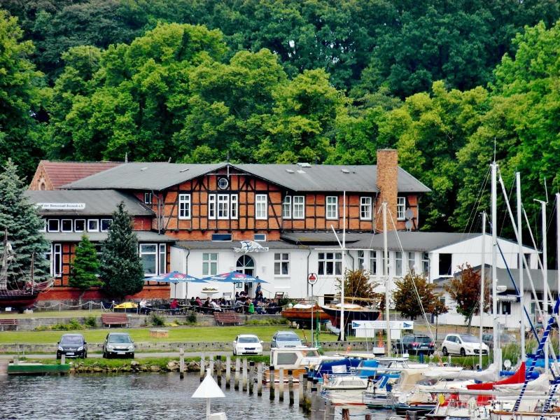 Hotel Pension Zum Alten Fährhaus image