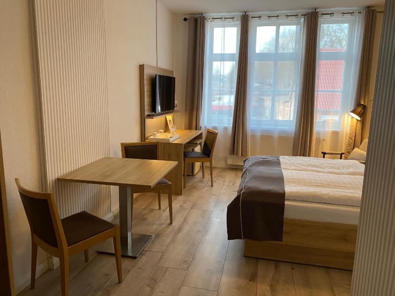 Hotel Pension Zum Alten Fährhaus image