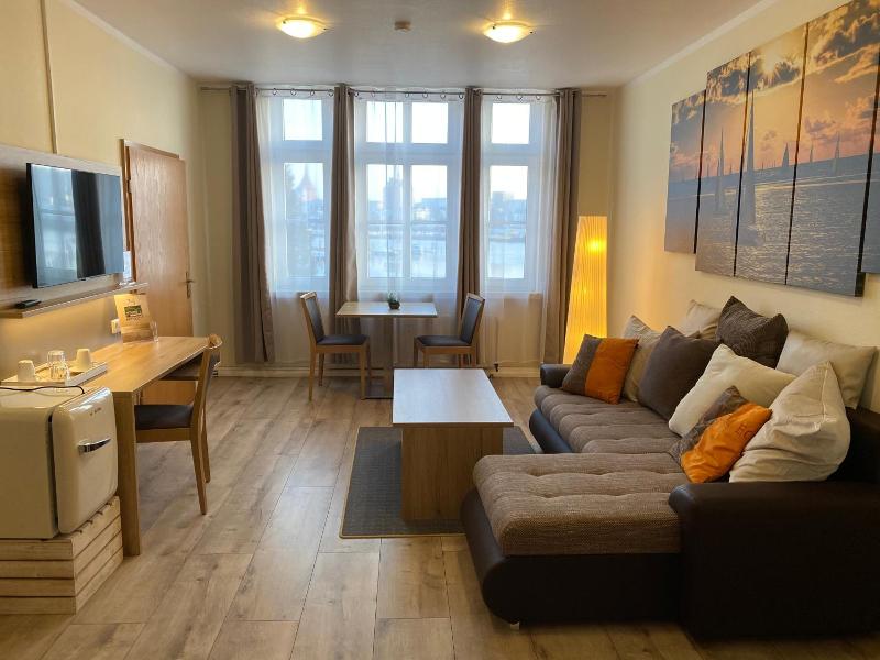 Hotel Pension Zum Alten Fährhaus image