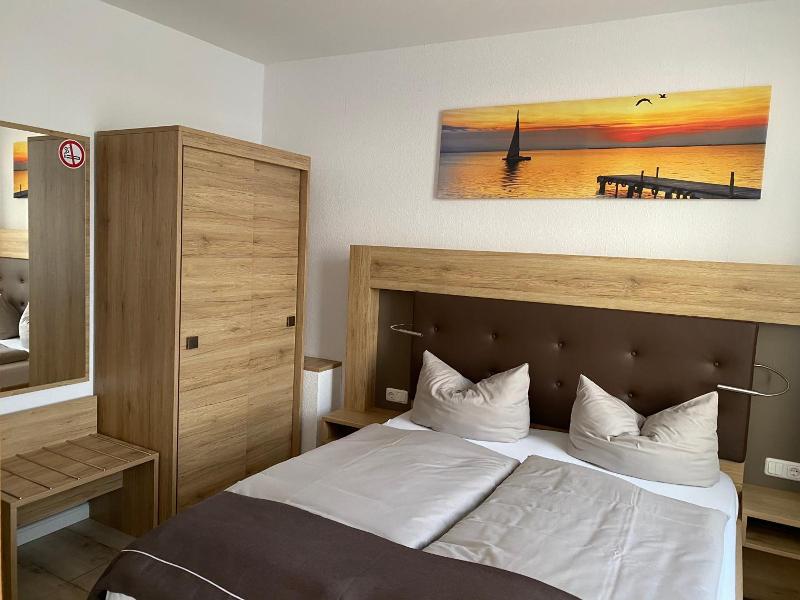 Hotel Pension Zum Alten Fährhaus image