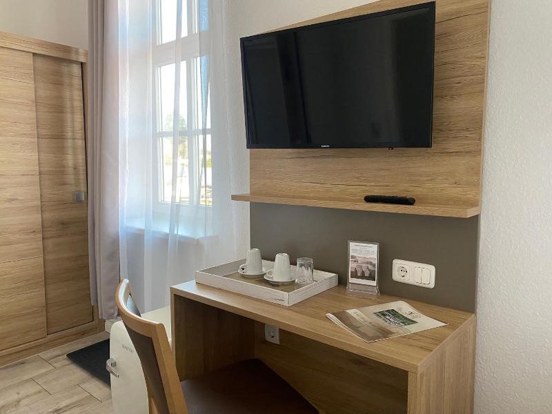 Hotel Pension Zum Alten Fährhaus image