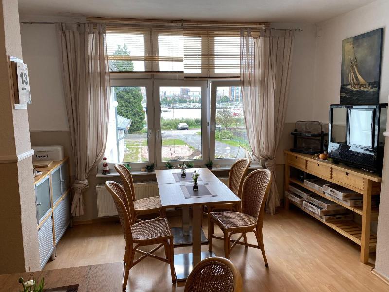 Hotel Pension Zum Alten Fährhaus image