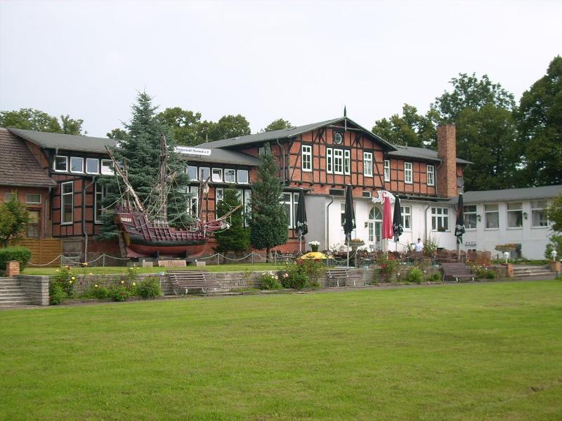 Hotel Pension Zum Alten Fährhaus image