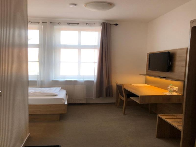 Hotel Pension Zum Alten Fährhaus image